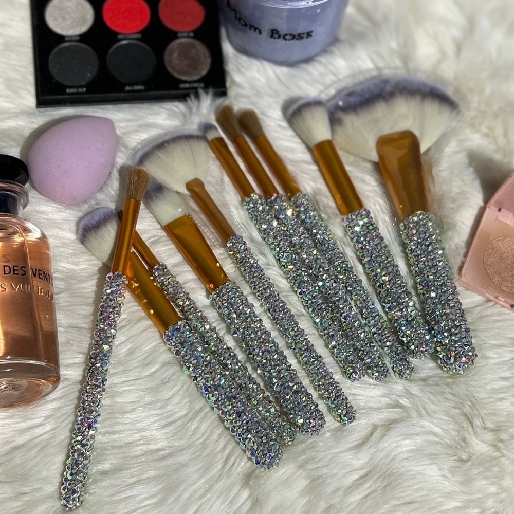 New bedazzled Makeup brushes set. Fully bling. Handmade - Picture 1 of 2